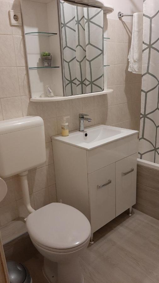 Berik Apartman Pécs Esterno foto
