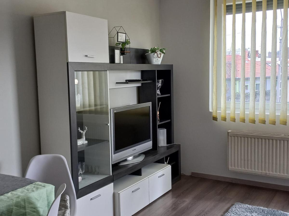 Berik Apartman Pécs Esterno foto